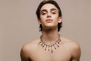 Fotos de Johnny Orlando Desnudo, Desliz de Pene y en Ropa Interior