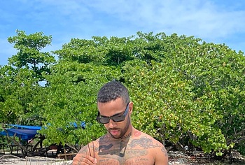 Fotos de Vic Mensa desnudo y en ropa interior