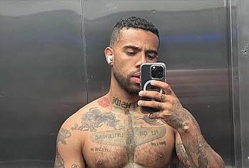 Fotos de Vic Mensa desnudo y en ropa interior