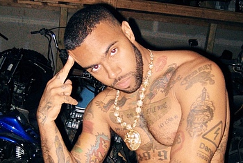 Desnudos de Vic Mensa