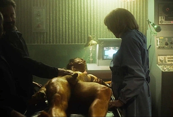 Jesse LaVercombe Desnudo Frontal en Honey Bunch