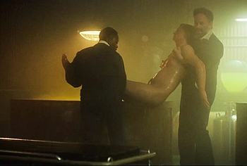 Jesse LaVercombe Desnudo Frontal en Honey Bunch