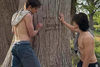 Conan Gray shirtless and sexy pics