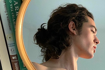 Conan Gray shirtless and sexy pics