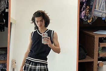 Conan Gray shirtless and sexy pics