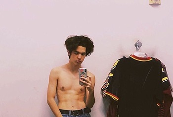 Conan Gray shirtless and sexy pics