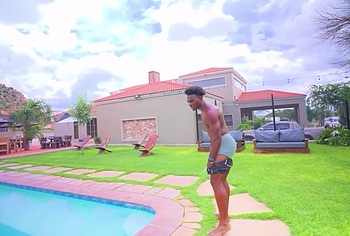 IShowSpeed Desnudo Pene a Través de Pantalones Mojados