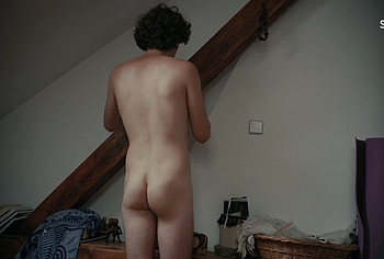 Odin Romanus escenas desnudo en Leva Lite