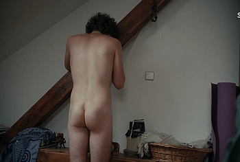 Odin Romanus escenas desnudo en Leva Lite