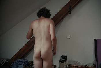 Odin Romanus escenas desnudo en Leva Lite