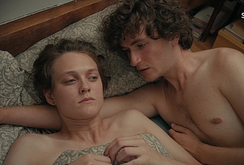 Odin Romanus escenas desnudo en Leva Lite