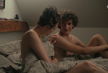 Odin Romanus escenas desnudo en Leva Lite