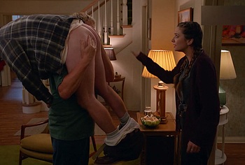 Scott Grimes Desnudo Trasero Y Escenas Sexys y Divertidas en Ted