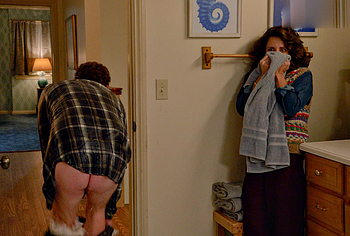 Scott Grimes Desnudo Trasero Y Escenas Sexys y Divertidas en Ted