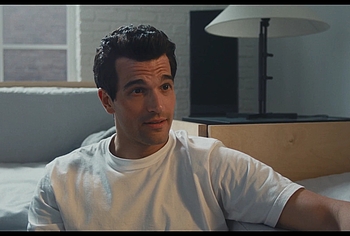 Paul Anthony Kelly Desnudo y Escenas Eróticas en Love Story