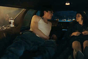 Escenas de Jack Champion en ropa interior y bulto en 'Everything's Going to Be Great'