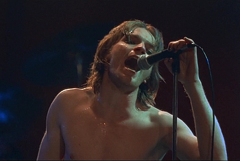 Ewan McGregor frontal nude in Velvet Goldmine