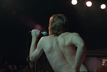 Ewan McGregor frontal nude in Velvet Goldmine