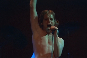 Ewan McGregor frontal nude in Velvet Goldmine