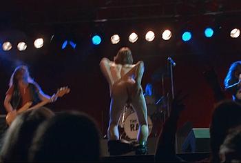 Ewan McGregor frontal nude in Velvet Goldmine