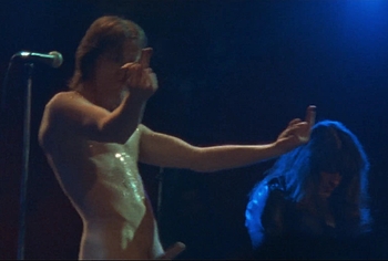 Ewan McGregor frontal nude in Velvet Goldmine