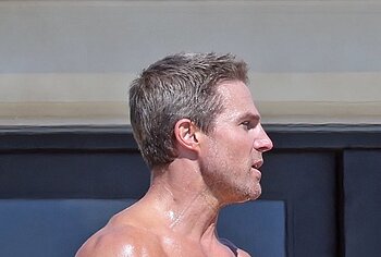 Stephen Amell Shirtless Cock Bulge Pics