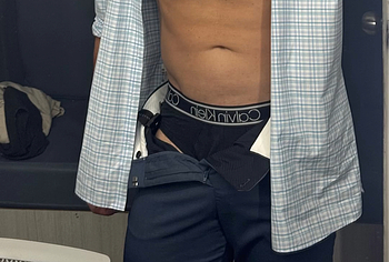 Lambda Garcia sexy selfie