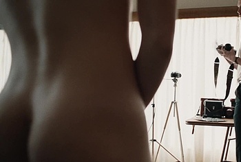 Ed Oxenbould nude and underwear in Head South