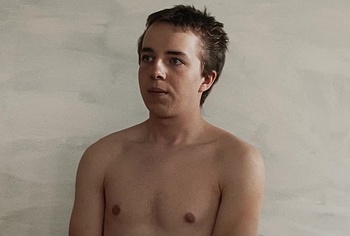 Ed Oxenbould nude and underwear in Head South