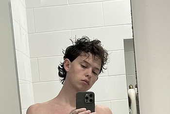 Jacob Sartorius nude and underwear selfie pics