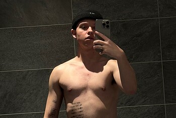 Jacob Sartorius nude and underwear selfie pics