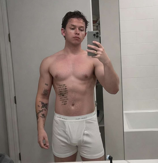 Jacob Sartorius nude
