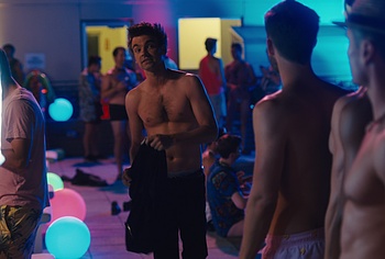 Drew Tarver And Other Nude Bulge in The Other Two