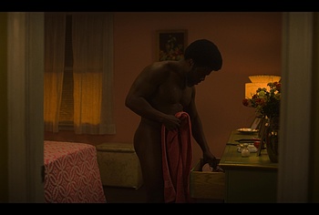 Kevin Hart Nude in Fight Night The Million Dollar Heist