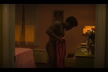 Kevin Hart Nude in Fight Night The Million Dollar Heist