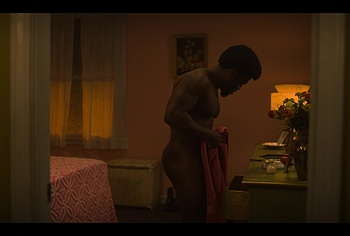 Kevin Hart Nude in Fight Night The Million Dollar Heist