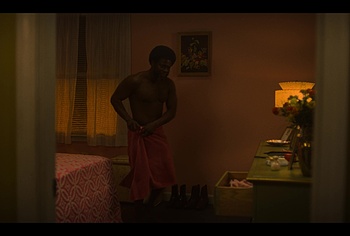 Kevin Hart Nude in Fight Night The Million Dollar Heist