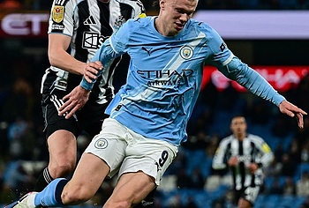 Erling Haaland Huge Penis Bulge Photos