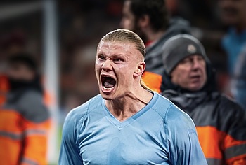 Erling Haaland Huge Penis Bulge Photos
