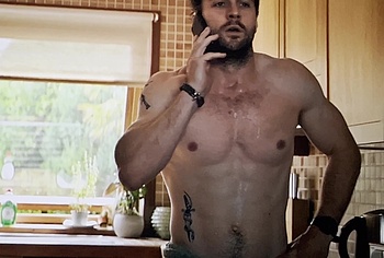 Aaron Taylor-Johnson nude shower scene in Fuze