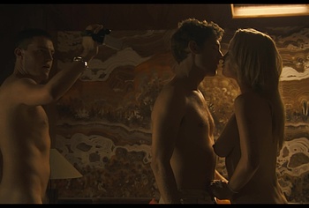 Julian Morris frontal nude in Donkey Punch