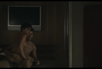 Julian Morris frontal nude in Donkey Punch