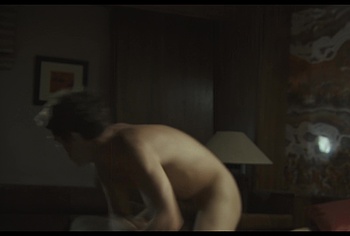Julian Morris frontal nude in Donkey Punch