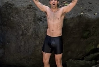 Joe Jonas dick bulge