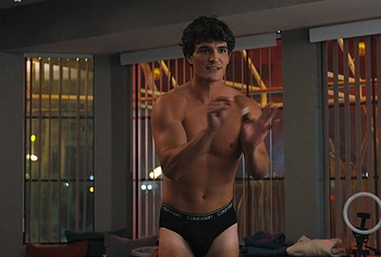 Grady Eldridge Nude And Underwear Scenes in Hacks