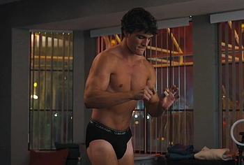 Grady Eldridge Nude And Underwear Scenes in Hacks