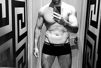 David Tag Cock Bulge Moment and Hot Underwear Pics