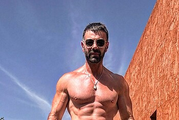 David Tag Cock Bulge Moment and Hot Underwear Pics