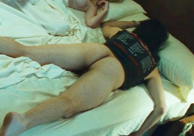 Douglas Booth nude