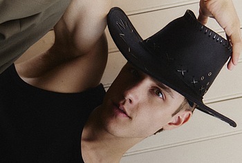Nuno Gallego Shirtless And Hot Underwear Photos